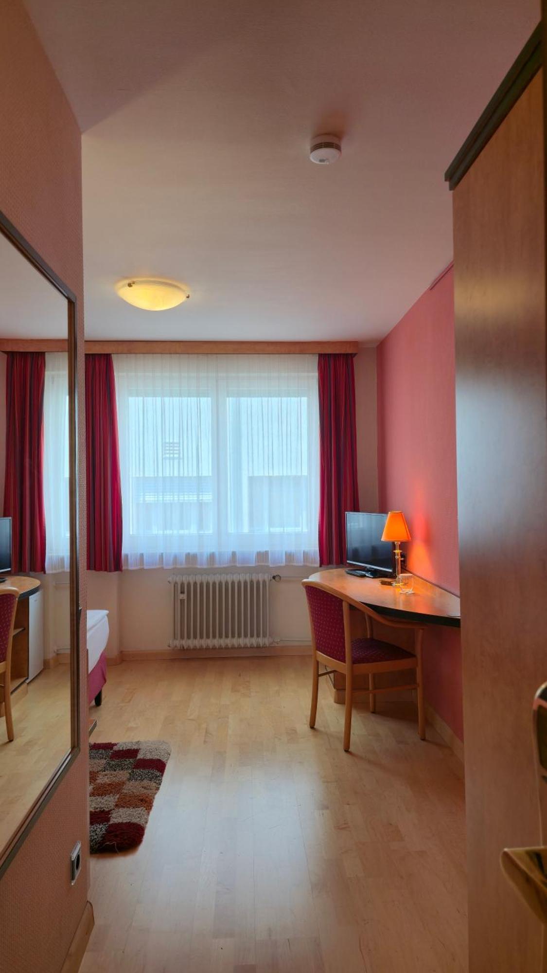 Boardinghouse Sonne 호텔 오펜부르크 객실 사진